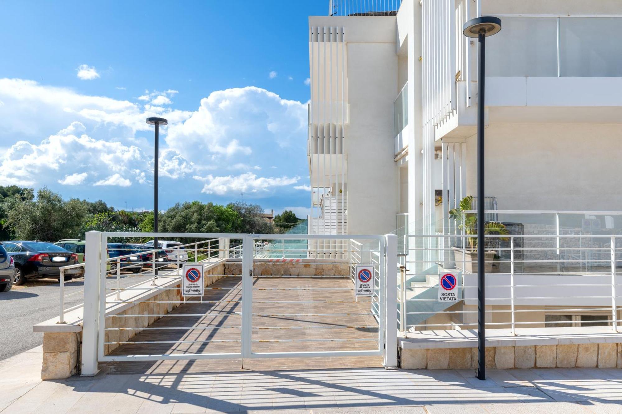 Cozy Marine Apt With Jacuzzi - 250Mt From Sea Polignano a Mare Luaran gambar